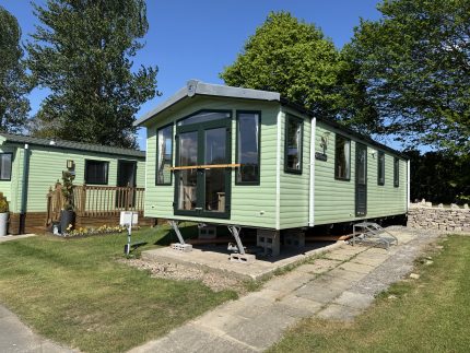 Previously Owned Swift Bordeaux (25&#8217;x12&#8242;) 2 Bedroom Holiday Home